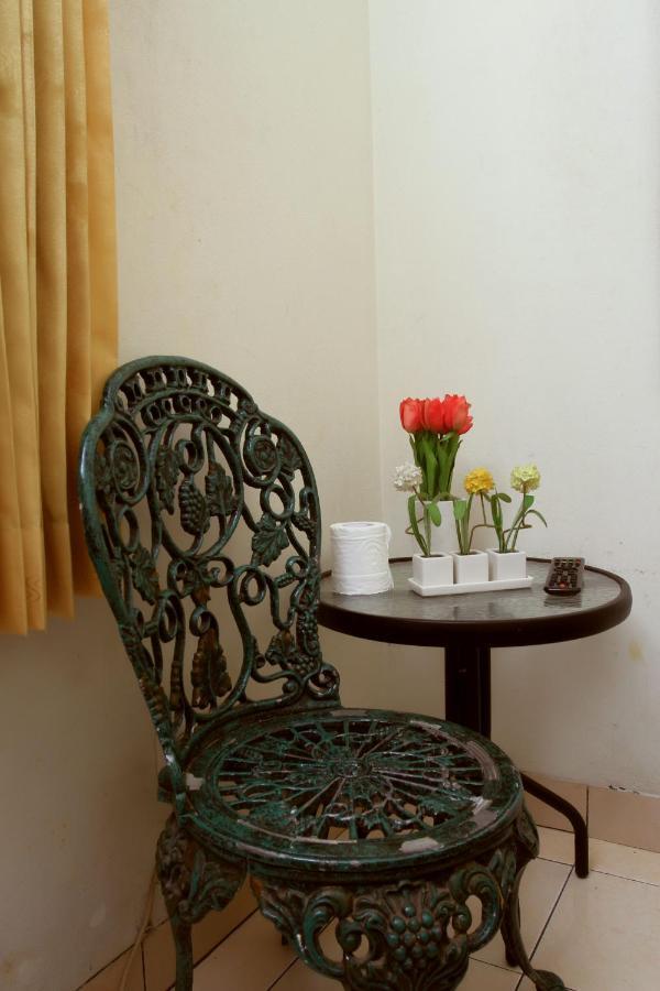 Unique Guesthouse Bandung Extérieur photo