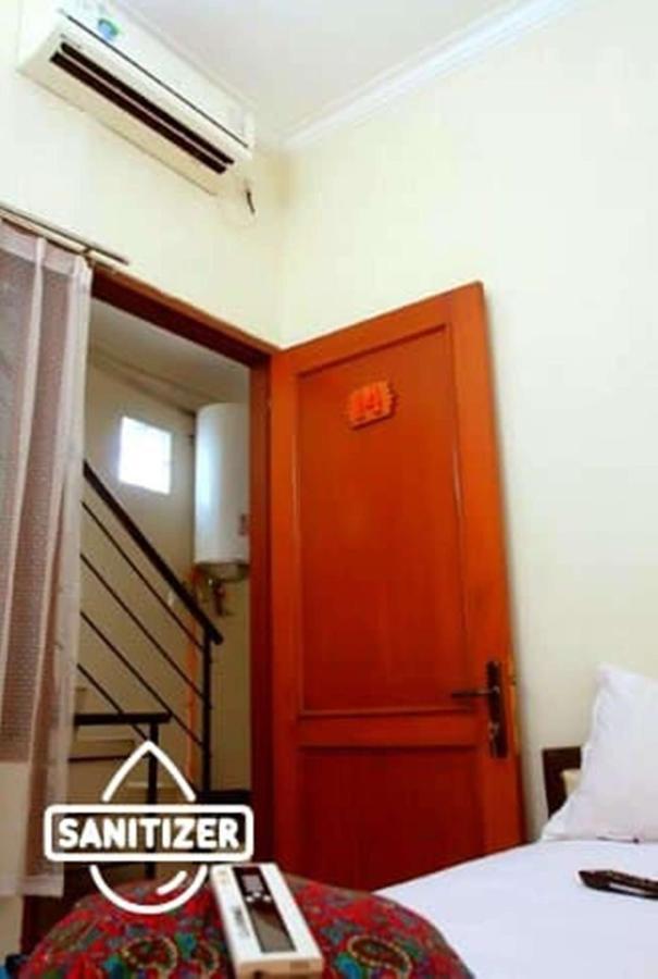 Unique Guesthouse Bandung Extérieur photo