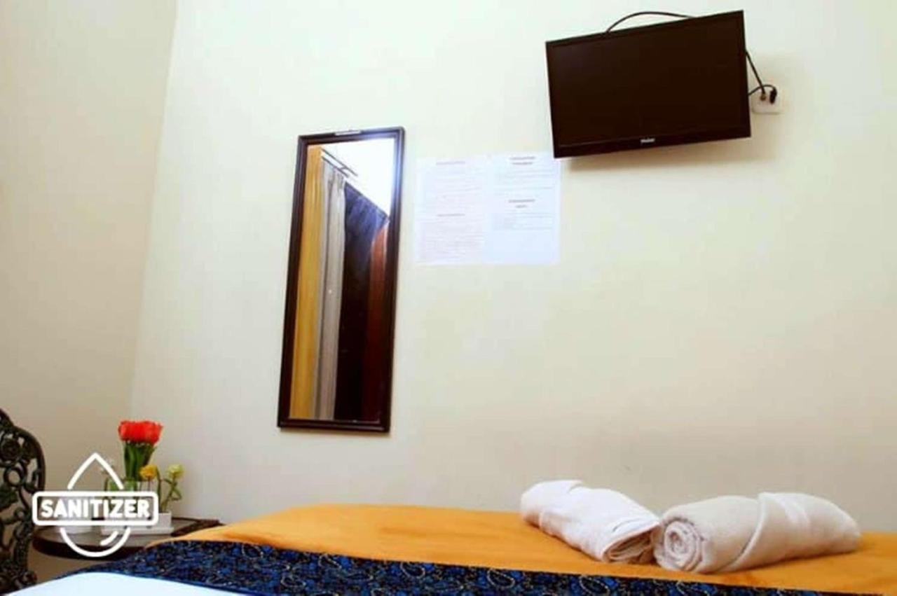 Unique Guesthouse Bandung Extérieur photo
