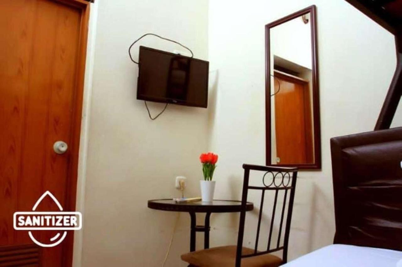 Unique Guesthouse Bandung Extérieur photo