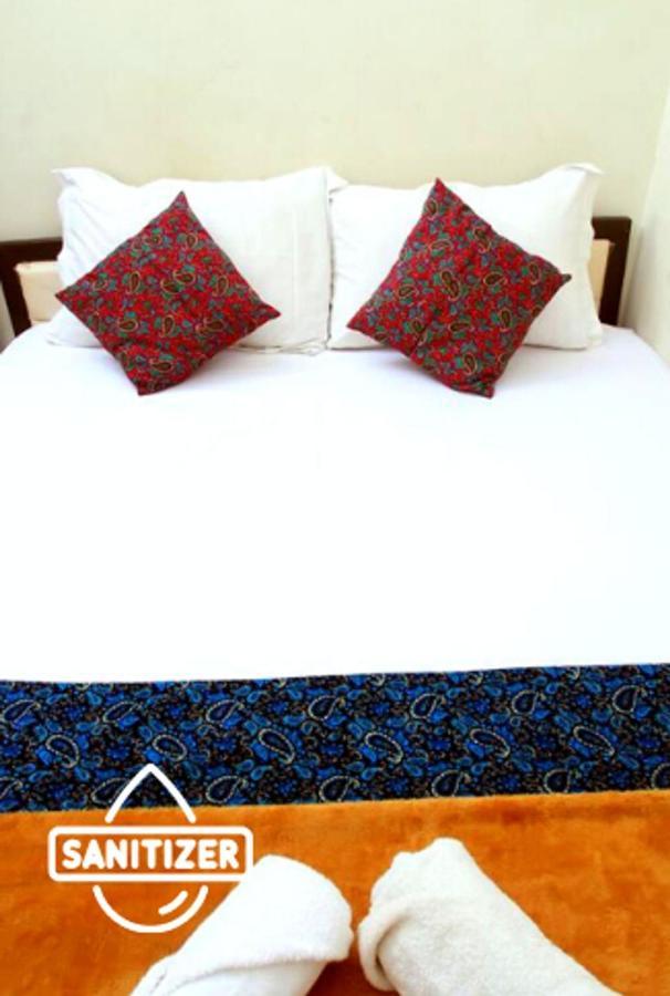 Unique Guesthouse Bandung Extérieur photo