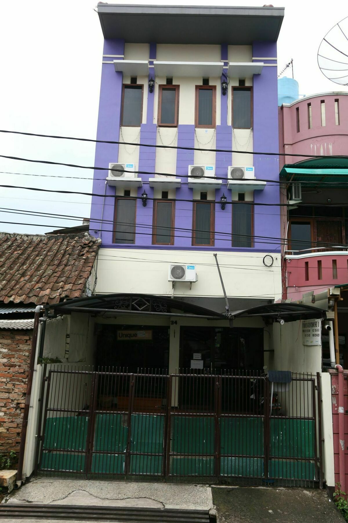Unique Guesthouse Bandung Extérieur photo